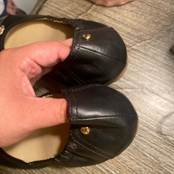 COACH Bonnie black flats - size 7 - Picture 9 of 11